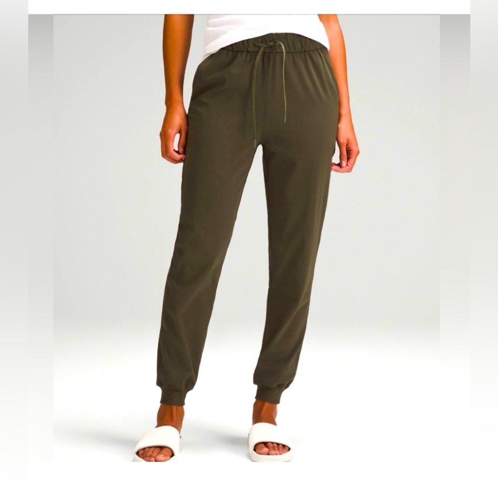 Lululemon Full Length Stretch High Rise Jogger